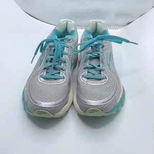 Brooks Sneakers